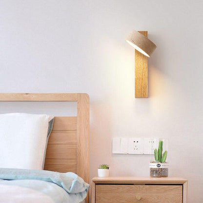 Wandlamp Scandinavisch met Draaibare Kap van Travertijn en Houten Basis