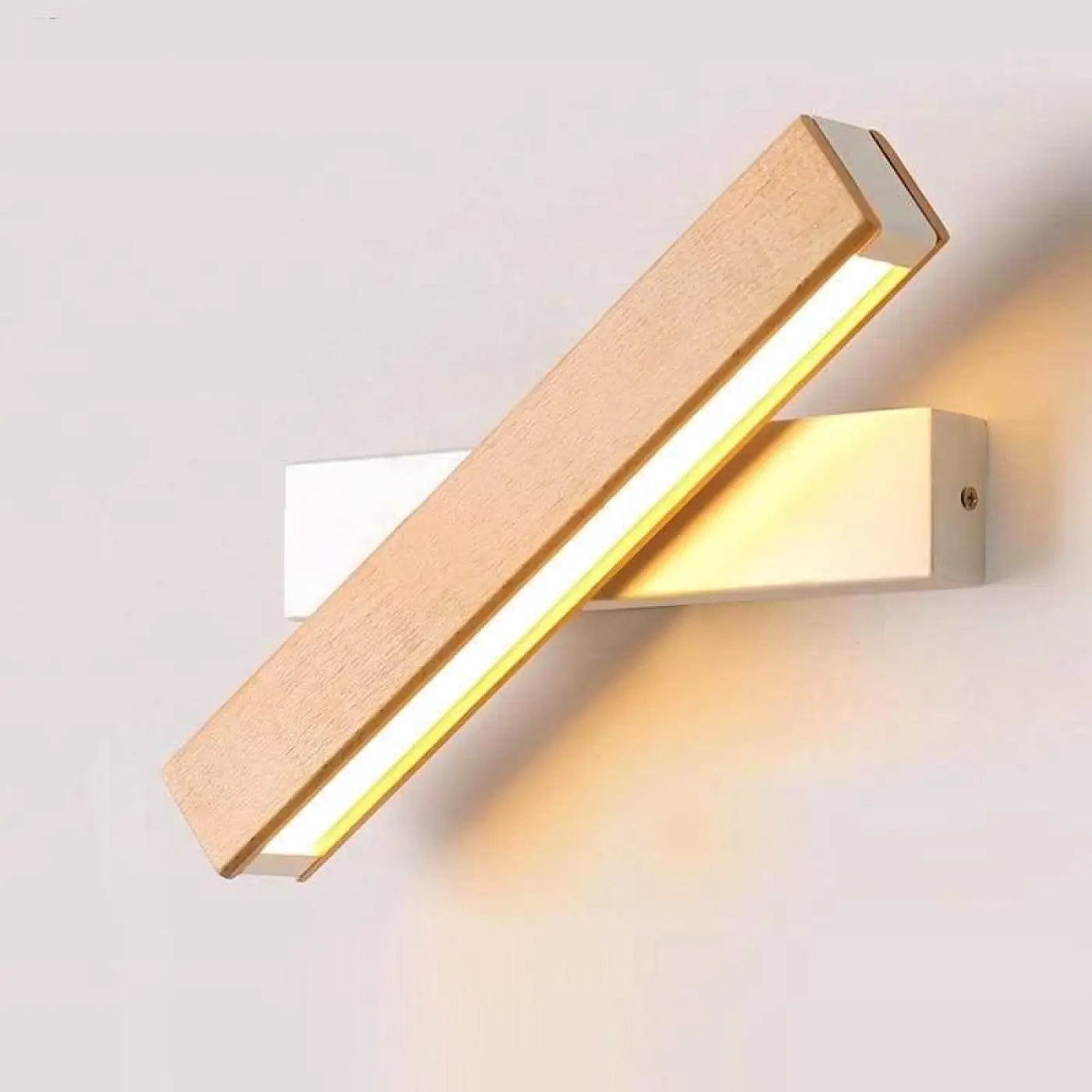 Wandlamp Scandinavisch met Draaibare LED Balk en Houten Behuizing