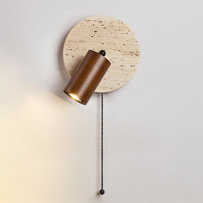 Wandlamp Scandinavisch met Draaibare Spot en Trekketting op Ronde Travertijn Basis