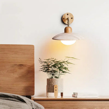 Wandlamp Scandinavisch met Ronde Kap en Houten Detail