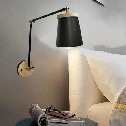 Wandlamp Scandinavisch met Zwenkarm en Houten Detail