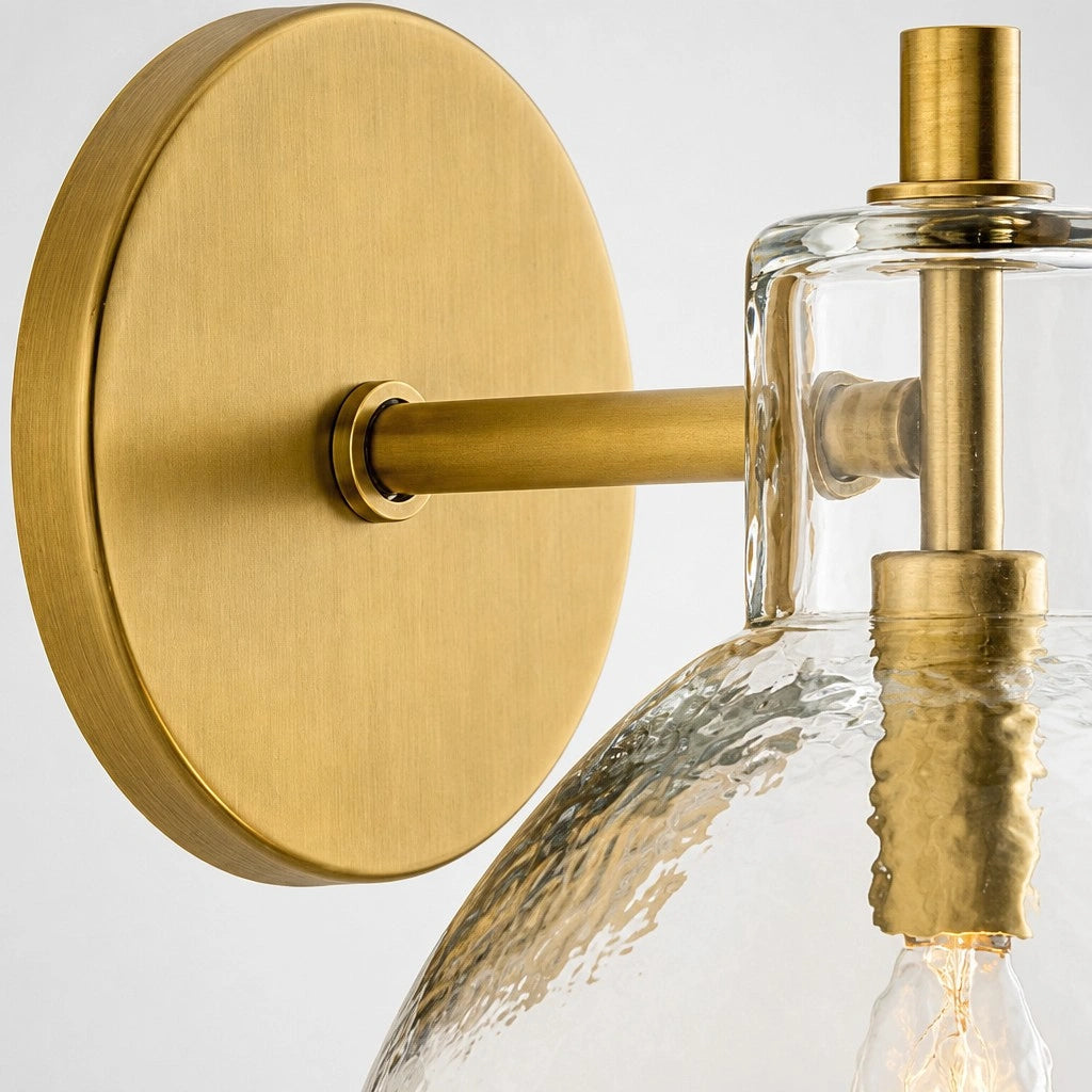 Wandlamp Vintage met Gehamerd Glazen Kap en Metalen Arm ##POS:39##