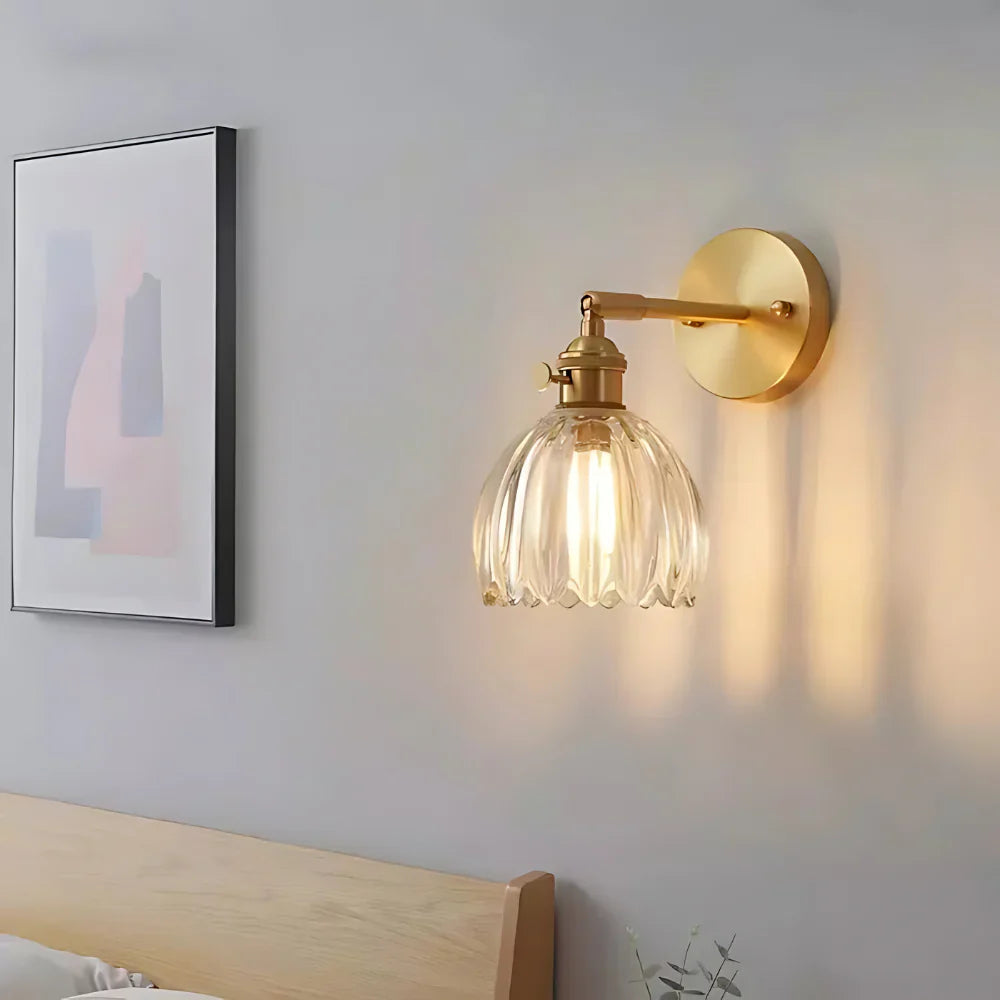 Wandlamp Vintage met Geribbelde Glazen Kap en Verstelbare Arm